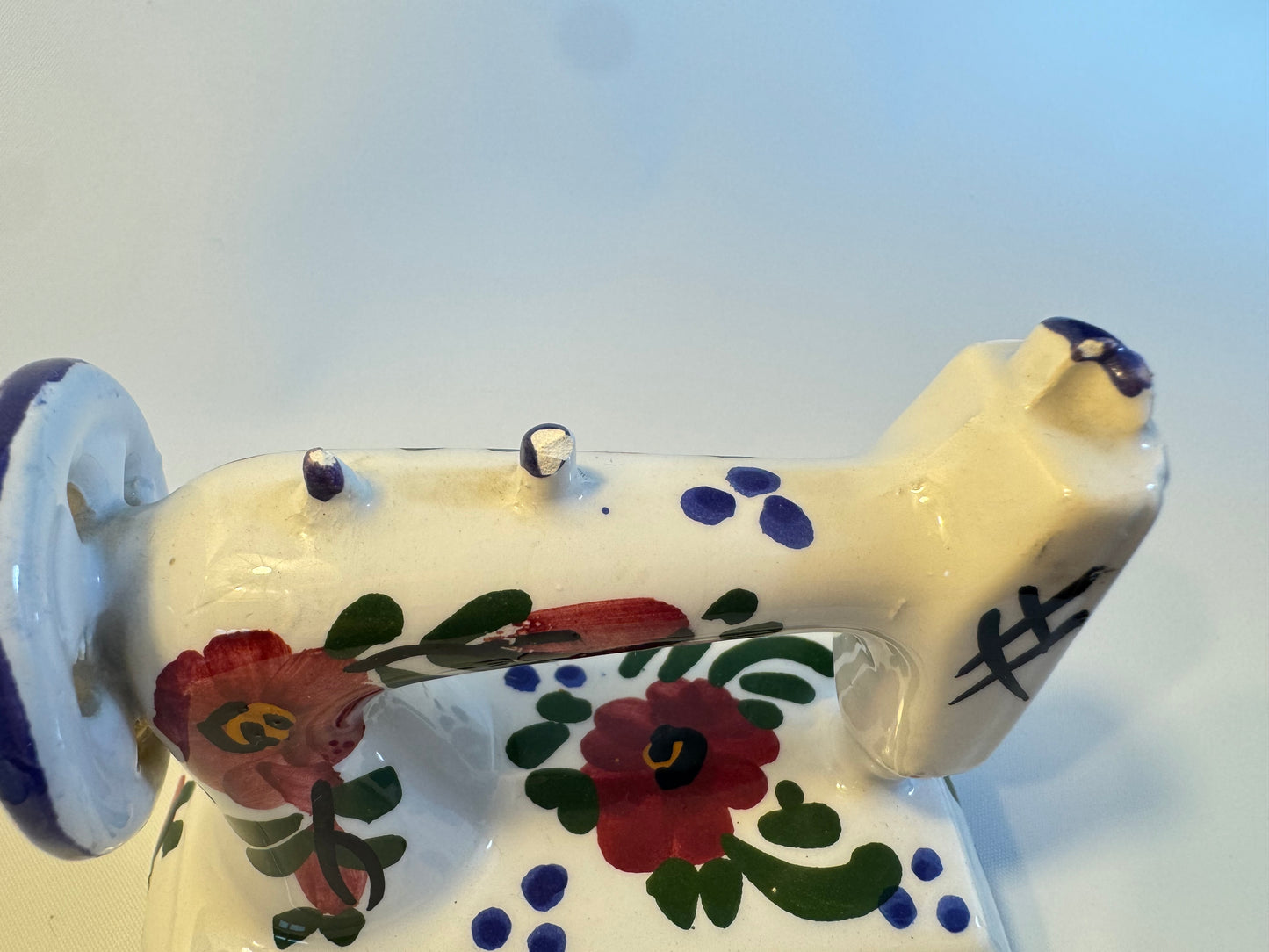 Small Ceramic Hand Painted Sewing Machine | Floral Pattern | Vintage Retro |