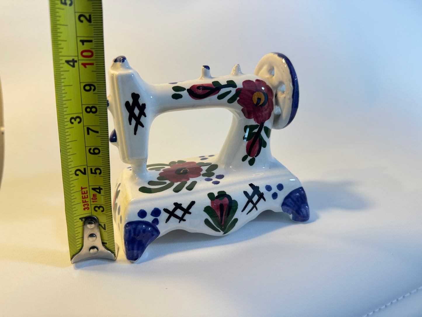 Small Ceramic Hand Painted Sewing Machine | Floral Pattern | Vintage Retro |