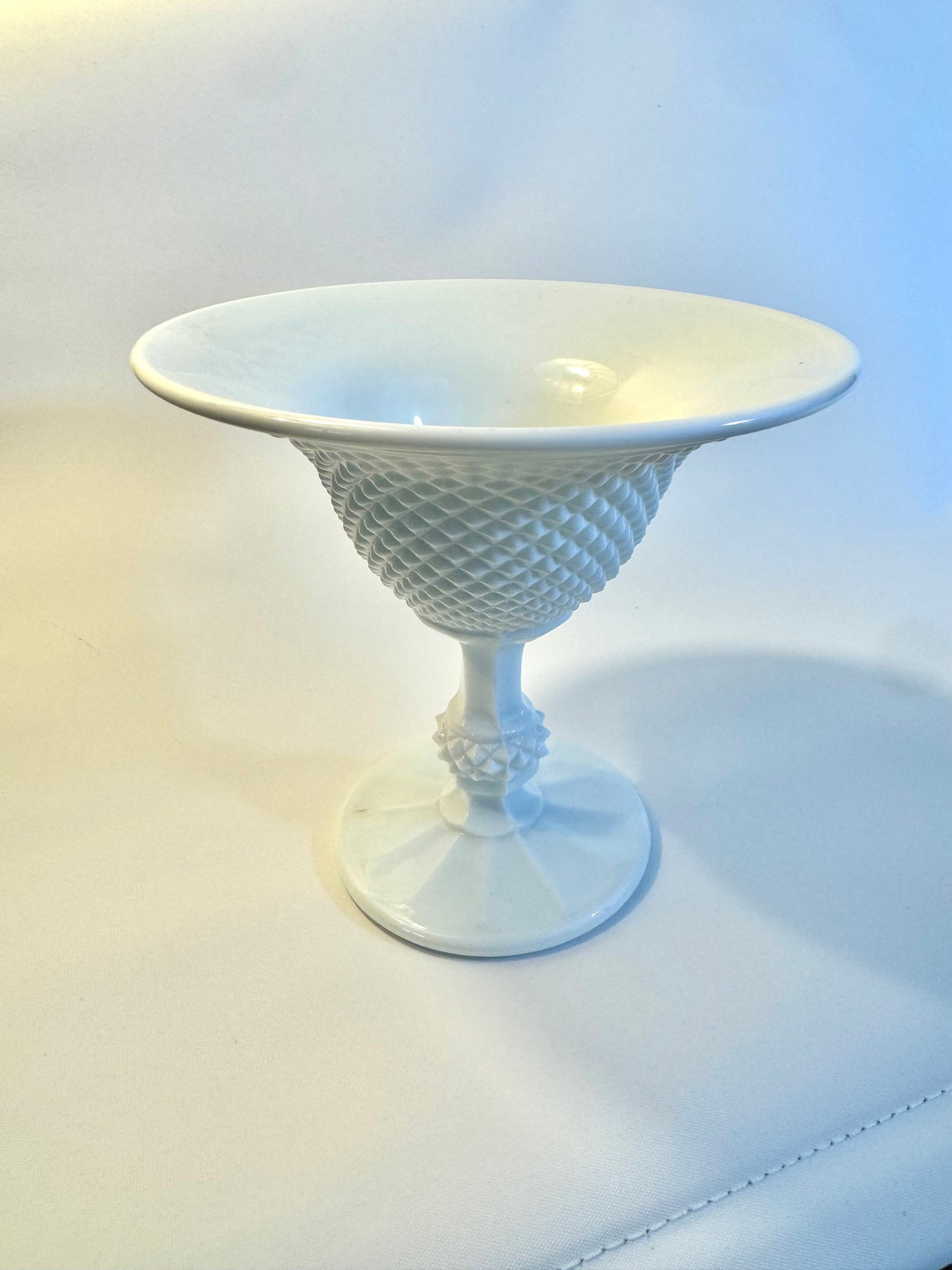 White Milk Glass Footed Bowl Candy Dish | Vintage Retro | Unique Rare |